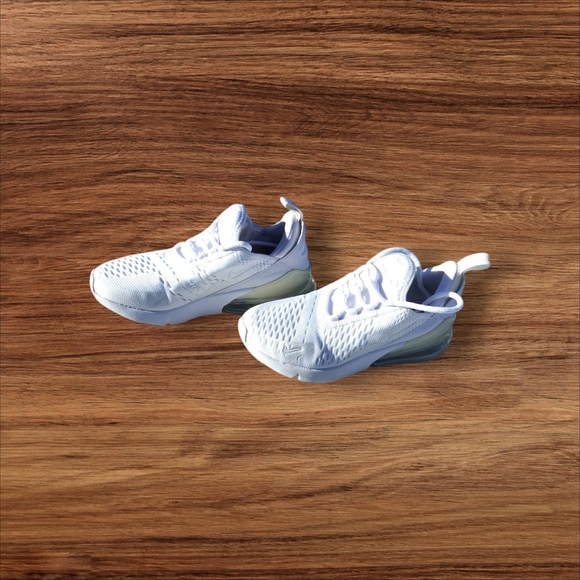 Women's Nike Air Max 270 Triple White - Picture 5 of 16